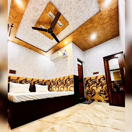Hotel Raghunandan Inn Near Ram Janambhumi , Parking Available-2