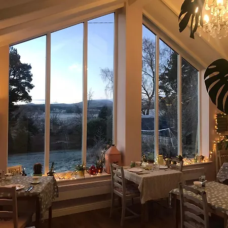 Netherdene Country House Bed & Breakfast-3