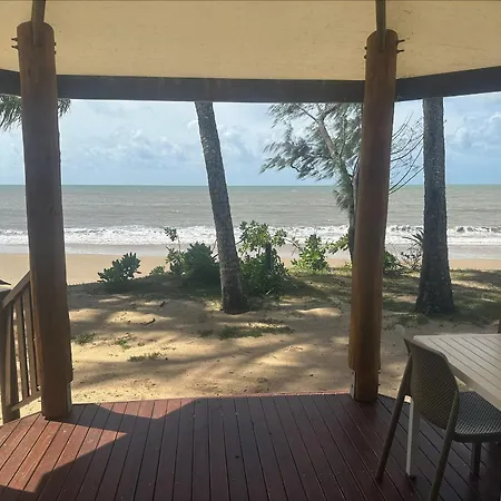 Ellis Beach Oceanfront Holiday Park-3