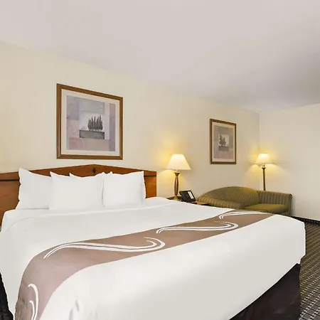 Quality Inn Cheyenne I-25 South-2