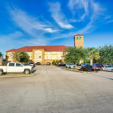 Sonesta Essential HOU Airport Road-3