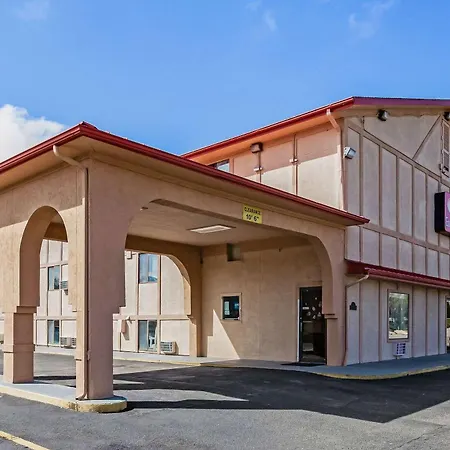 Econo Lodge-2