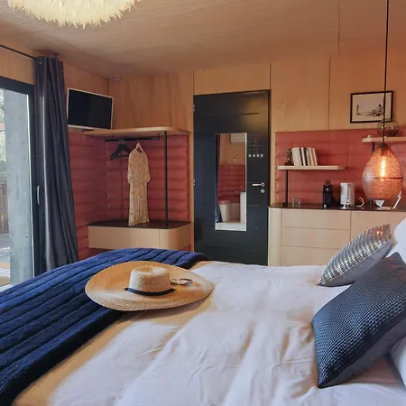 Bien Loin D'Ici Spa B&B-3