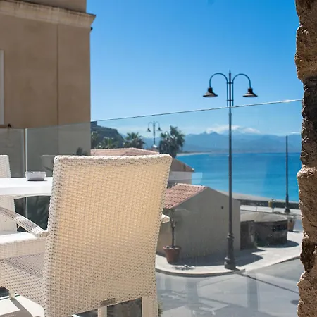 Ngonia Bay Boutique Hotel-2
