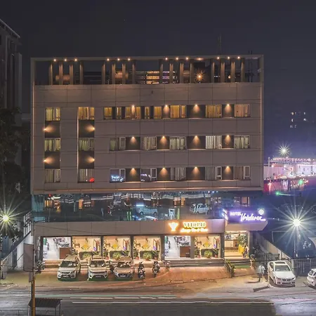 Hotel Vrindavan Deluxe Kolhapur Near Central Bus Stand-2