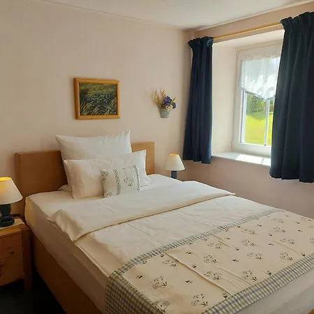 Logis L Auberge Gutshof-2