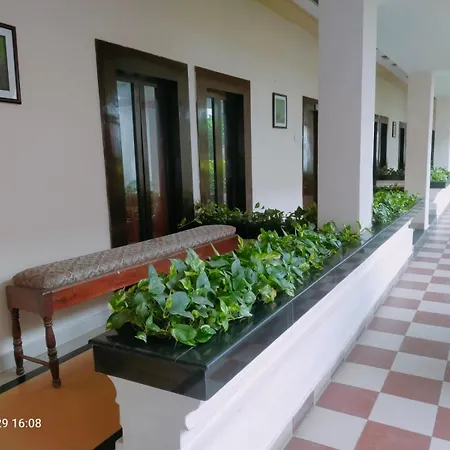 Hotel Gajapati: Beachfront Retreat with Sea Views and Temple Proximity-3