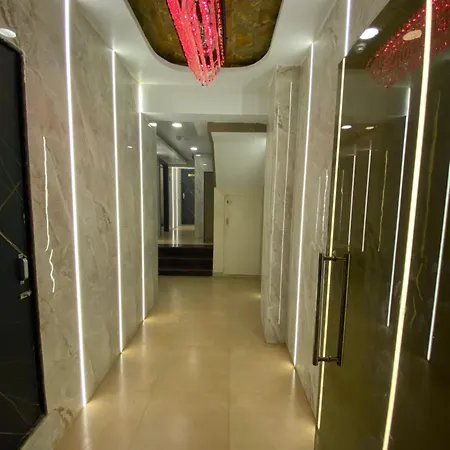 Hotel 97 Inn- Andheri Versova-2