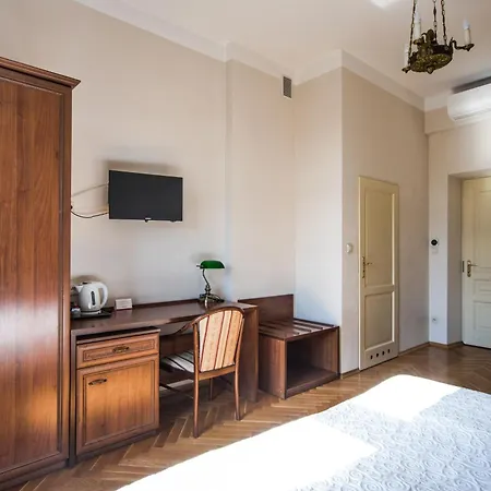 Aparthotel Basztowa-3
