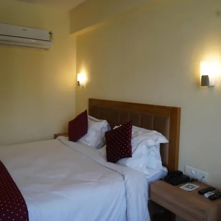 Hotel Forest Avenue - Best Luxury Hotel In Dehradun-3
