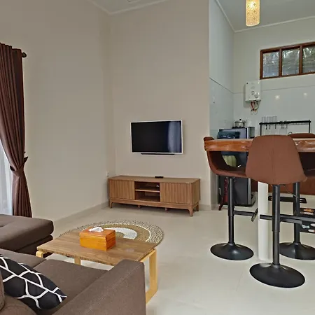 Made Oka Homestay And Warung-2