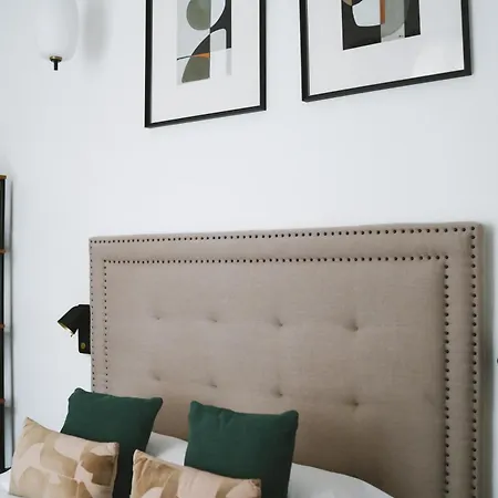 Hotel Des Beaux Arts-3