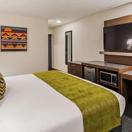 Best Western Plus Yuma Foothills Inn & Suites-2