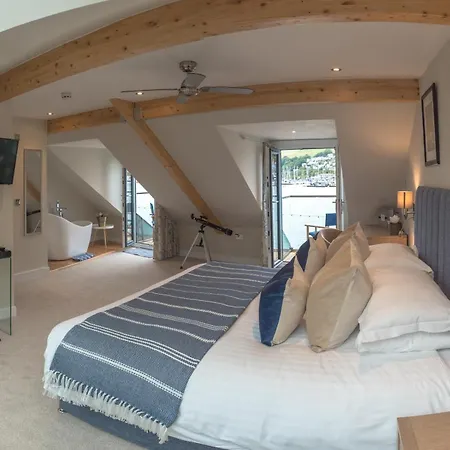 Waterfront House-2
