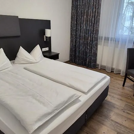 Melvi Hotel Goeppingen-2