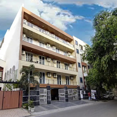 Limewood Stay - Executive Huda City Center-2