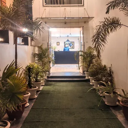 Hotel Mavens White Artemis Hospital Road Sector 52 Gurgaon-3