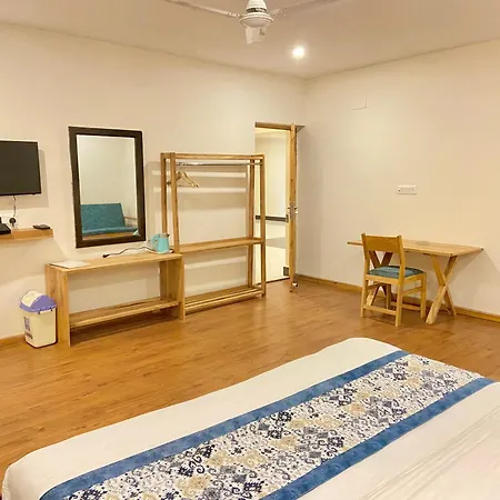 Hotel Palam Hills-2