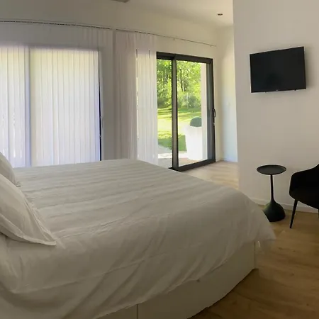 LA VILLA DIANE, Maison d'hôtes, Bed&Breakfast-2