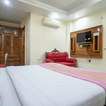 Hotel Nk North Star " Foreign Guest Not Allowed "-3