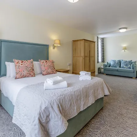 Swan Revived Hotel-3