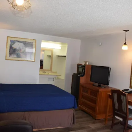 Knights Inn Farmington Hills-2