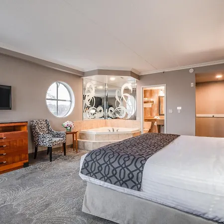 Monte Carlo Inn Barrie - Newly Renovated-3