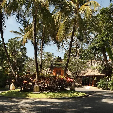 Puri Santrian Beach Resort And Spa-3
