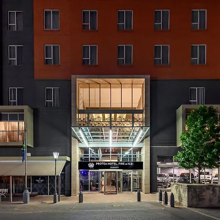 Protea Hotel Fire & Ice! By Marriott Johannesburg Melrose Arch-3