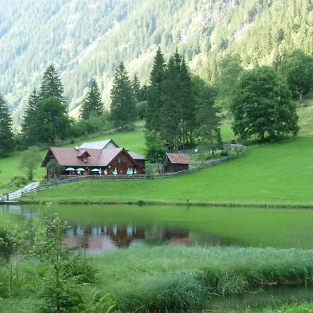 Fruehstueckspension Wagrain - Viktoria Flasch-2