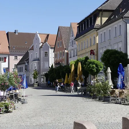 Hotel Hirsch Guenzburg-3