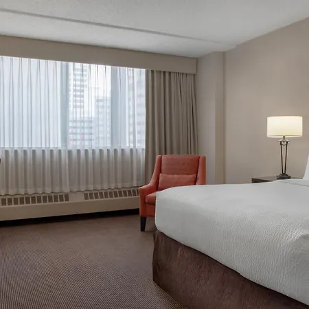 Ramada Plaza By Wyndham Calgary Downtown-2