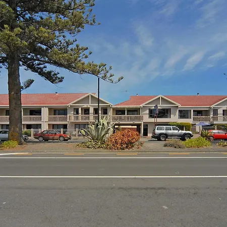 Edgewater Motor Lodge-3