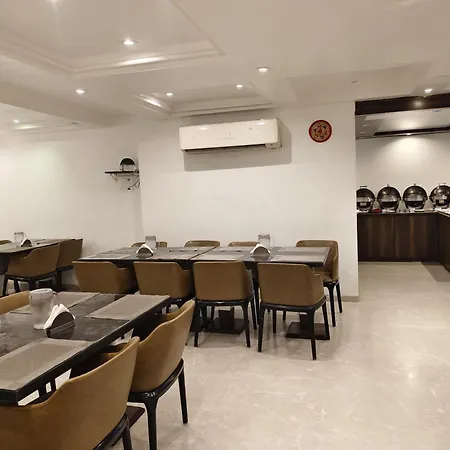 Hotel Supreme - Cuffe Parade-3