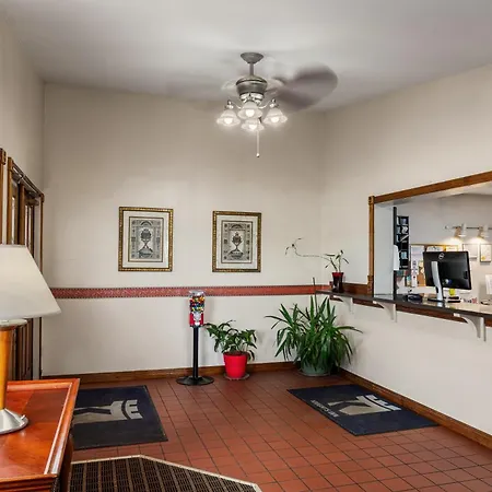Knights Inn Ashland-3