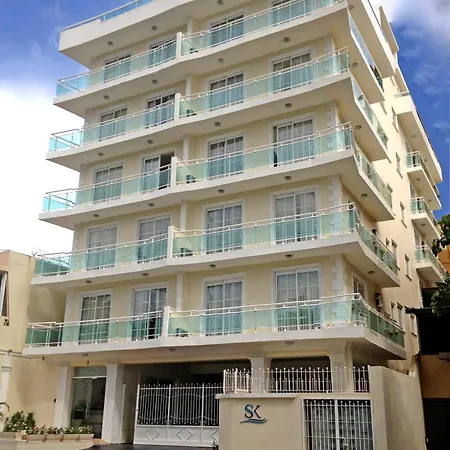 Hotel Shakey-2