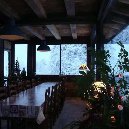 Chambres d'Hôtes Chalet de la Source-2