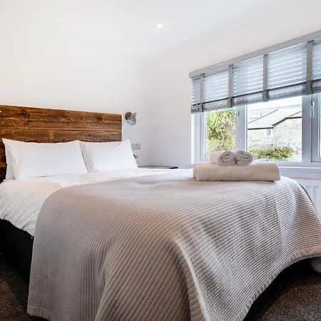 The Nook - Self Serviced Accommodation-2
