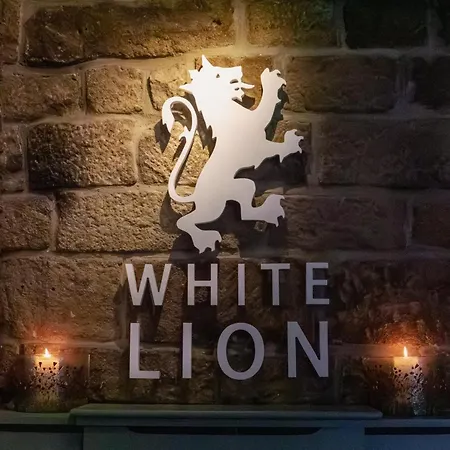 White Lion-3