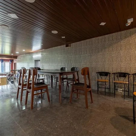 Sri Nandha Luxury Comforts-3