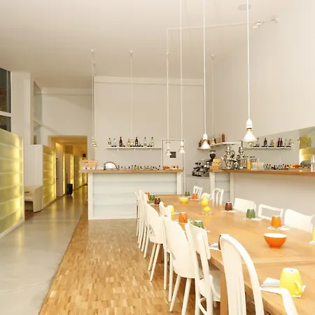 Hotel 38-3
