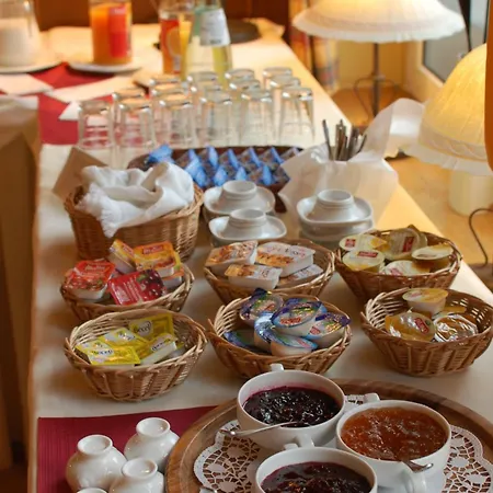 Stadthotel Detmold-3