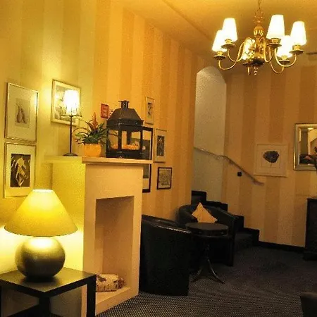 Der Fuerstenhof-2