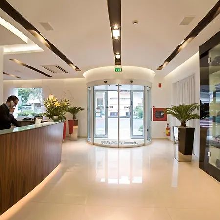 Card International Hotel-3