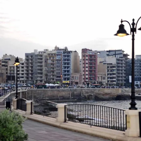 Sliema Chalet Hotel-3