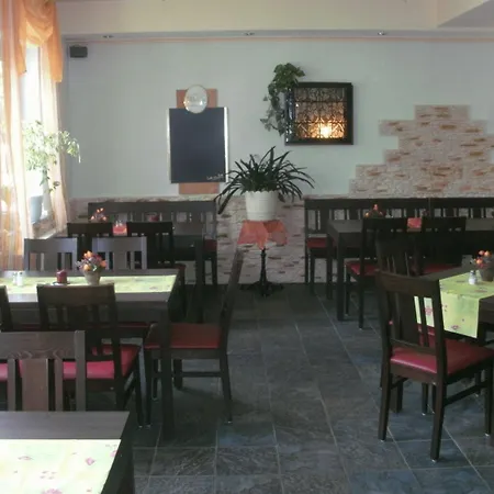 Hotel Zur Bruecke-3