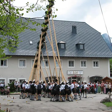 Aktivhotel&Gasthof Schmelz Ihr familienfreundliches Urlaubs Hotel mit Wellness, Almsauna, Chiemgau Karte-3