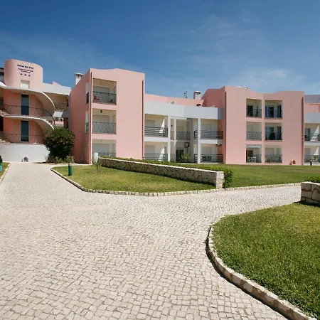 Apartamentos Coral Do Vau-2