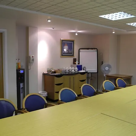 Ibis Chesterfield Centre - Market Town-3
