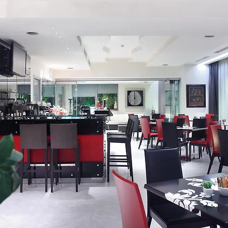 Comfy Boutique Hotel-3
